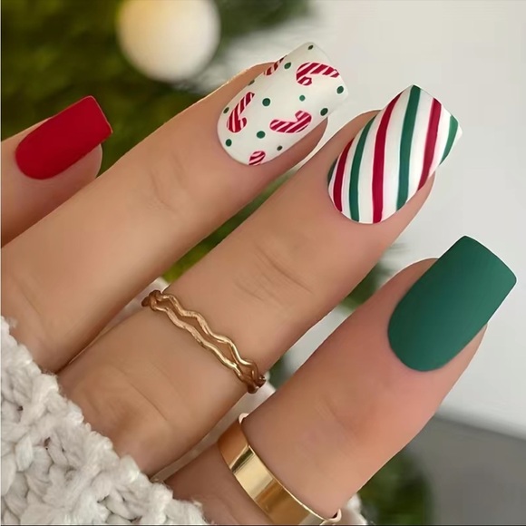 Acrylic Medium Square Tip Winter Wonderland Nails Manicure Holiday - Picture 7 of 7